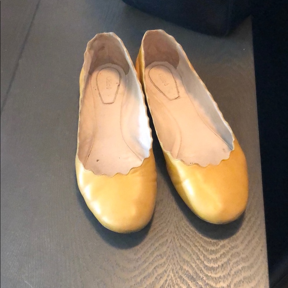 Chloe Scalloped leather ballet flats